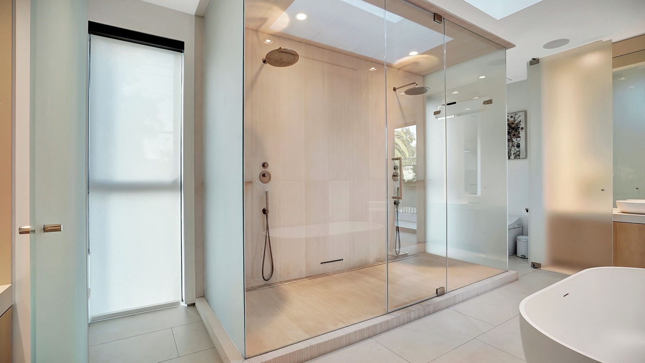 Photo of Bathroom in Beverly Grove