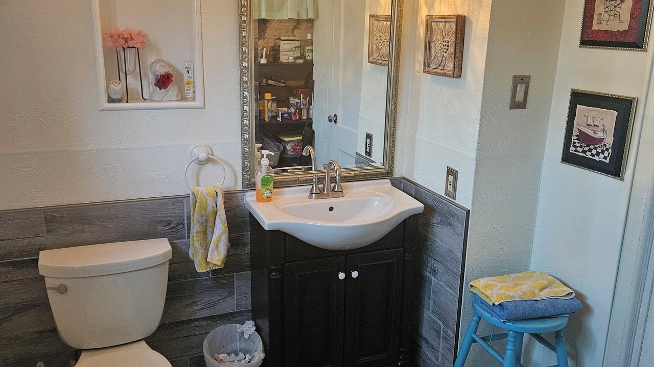 Photo of Bathroom in South Wrigley