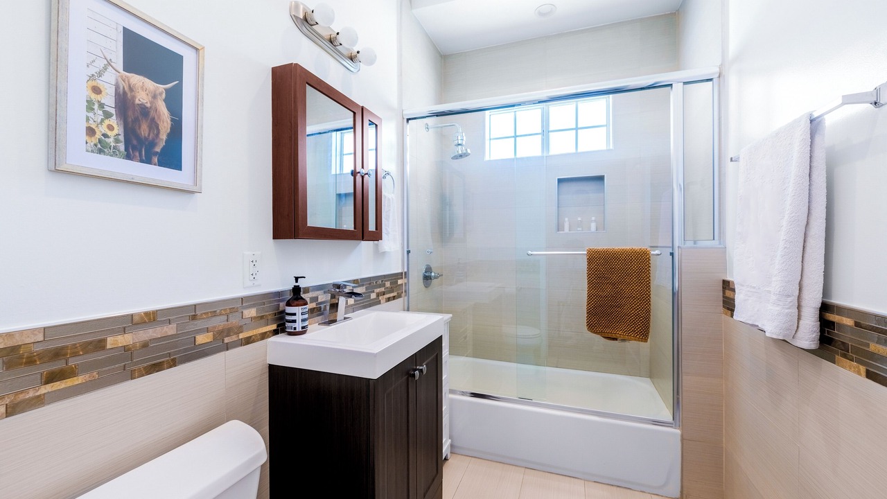 Photo of Bathroom in Atwater Village