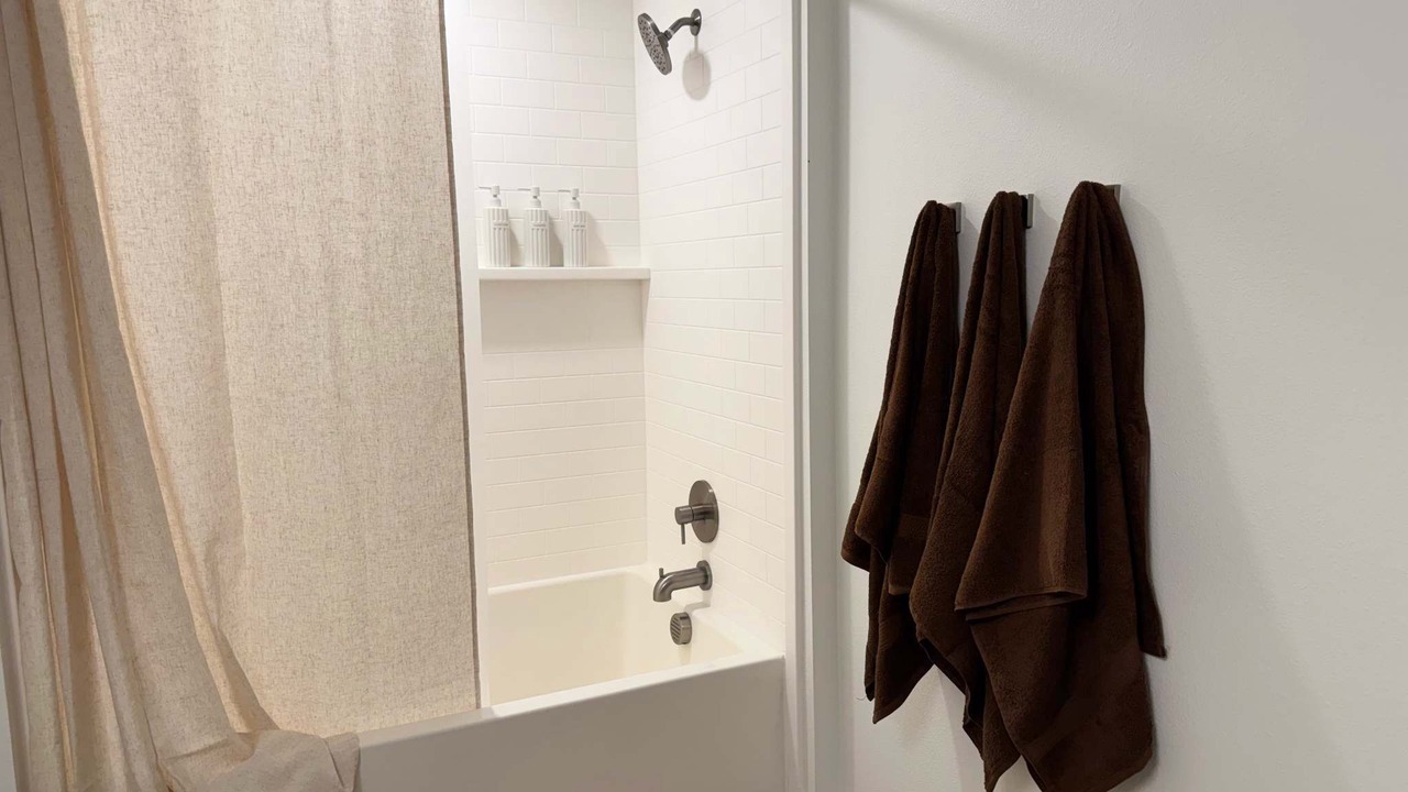 Photo of Bathroom in Lyon Street