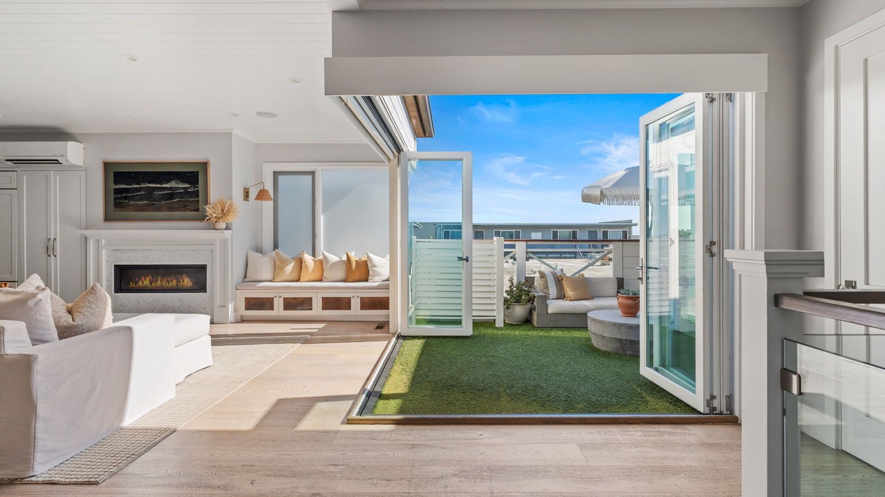 Photo of Livingroom in The Strand