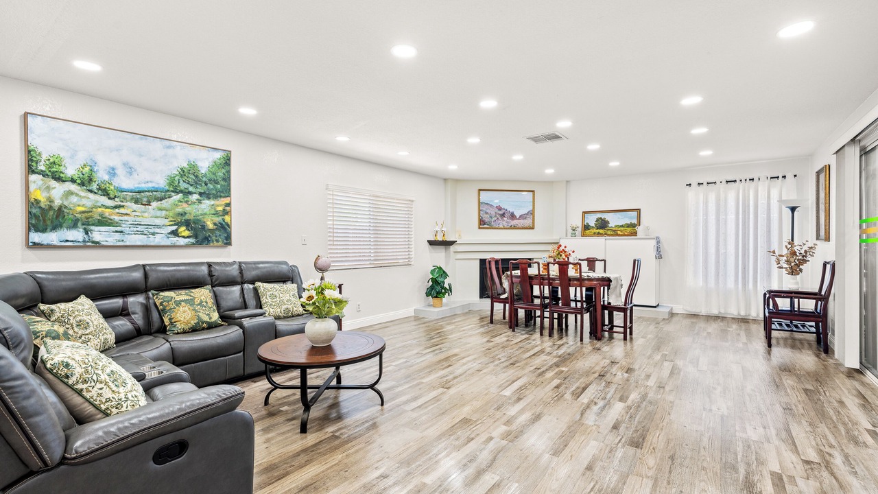 Photo of Livingroom in Rowland Heights