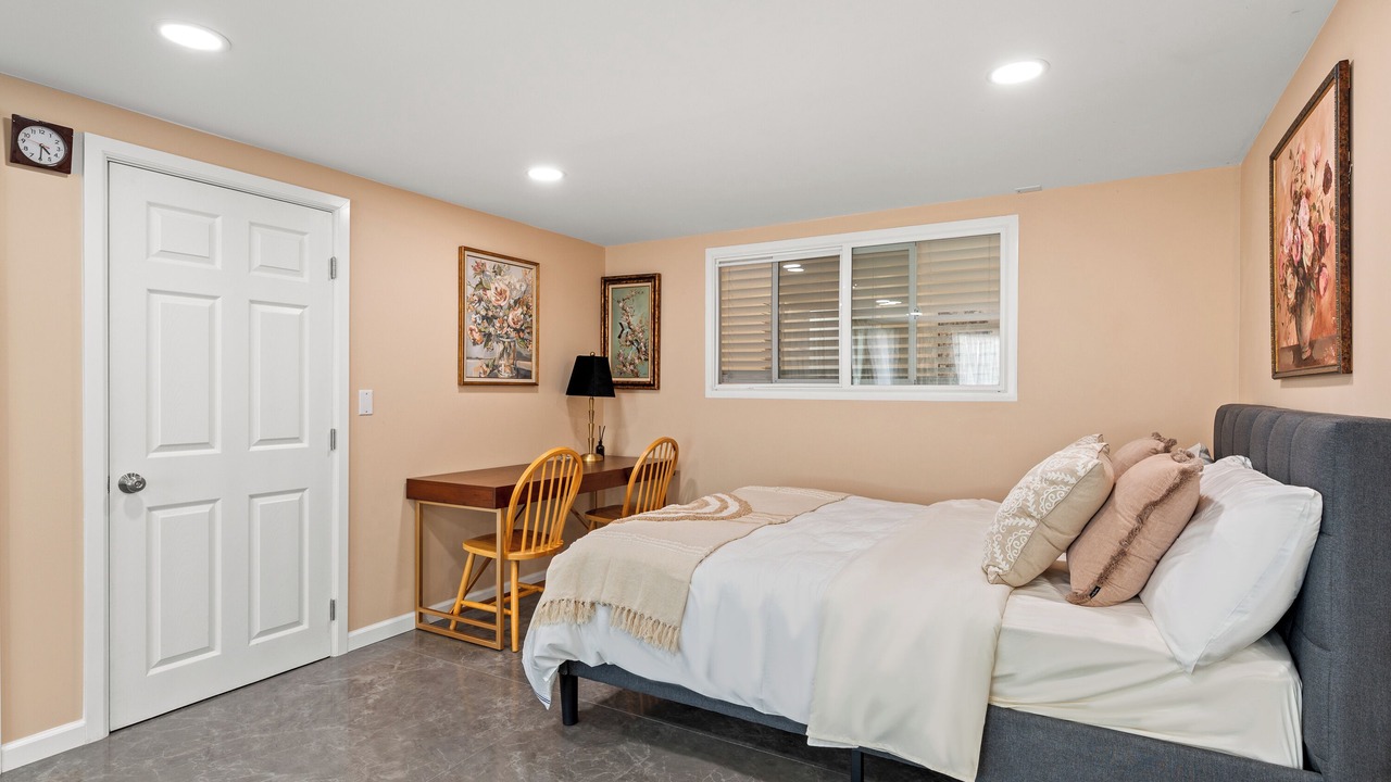 Photo of Bedroom in Rowland Heights