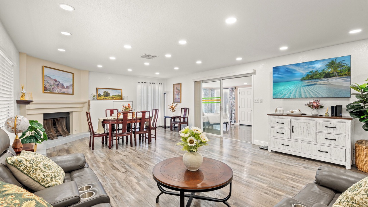 Photo of Livingroom in Rowland Heights