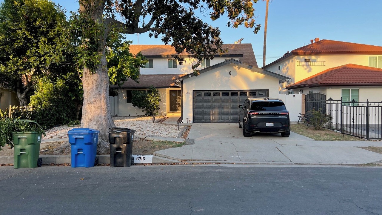 Photo of Outdoor in Valley Glen