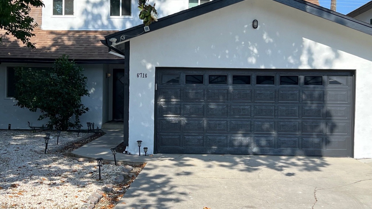 Photo of Outdoor in Valley Glen