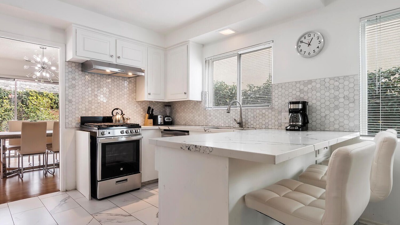 Photo of Kitchen in Valley Glen