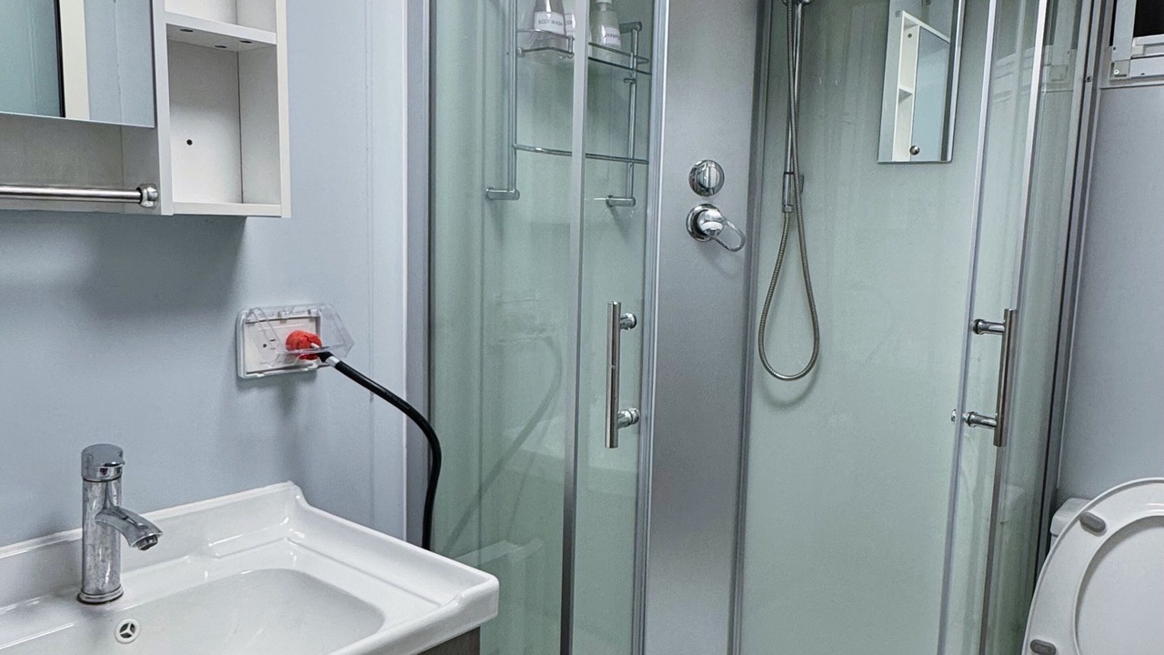 Photo of Bathroom in Valinda
