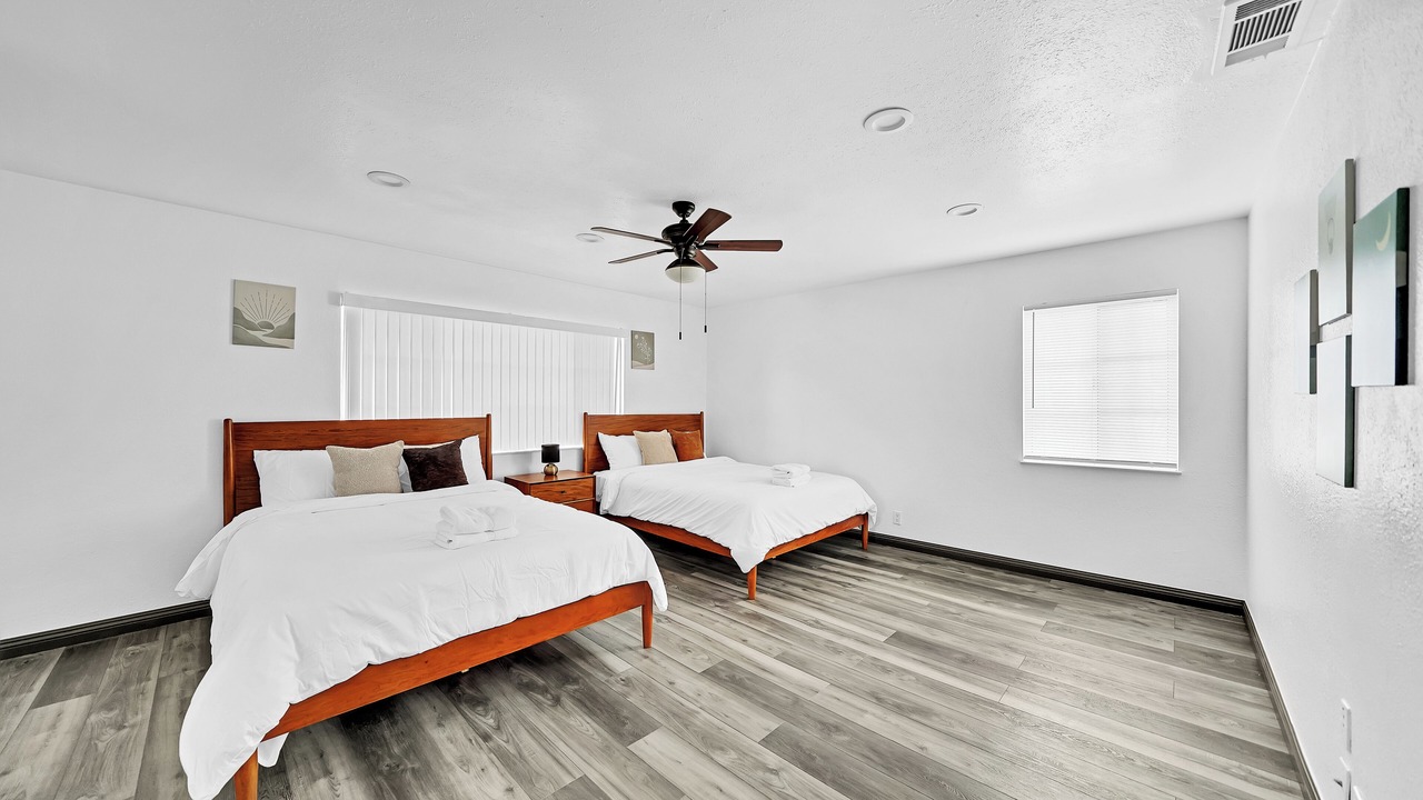 Photo of Bedroom in Midway City