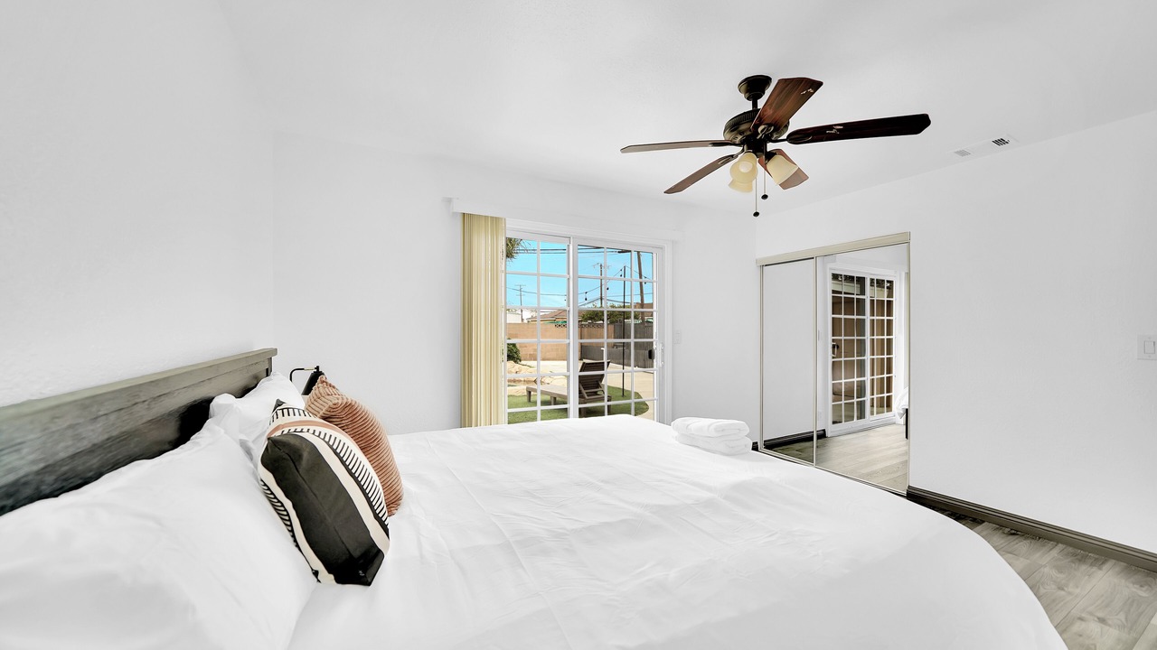 Photo of Bedroom in Midway City