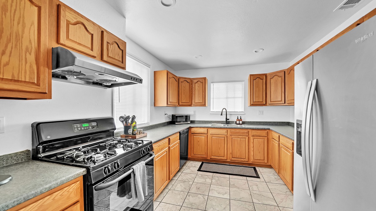 Photo of Kitchen in Midway City