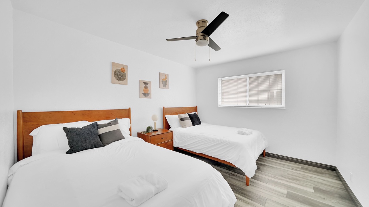 Photo of Bedroom in Midway City