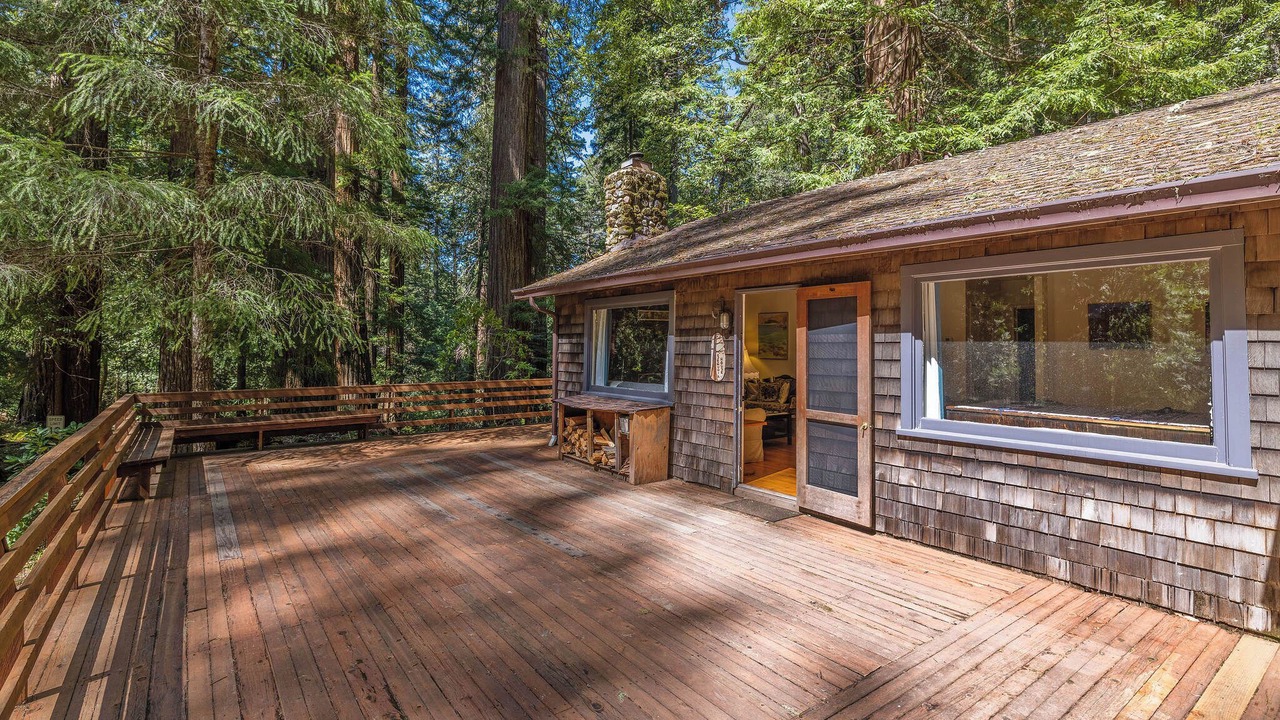 Photo of Patio Balcony in Redwood Valley
