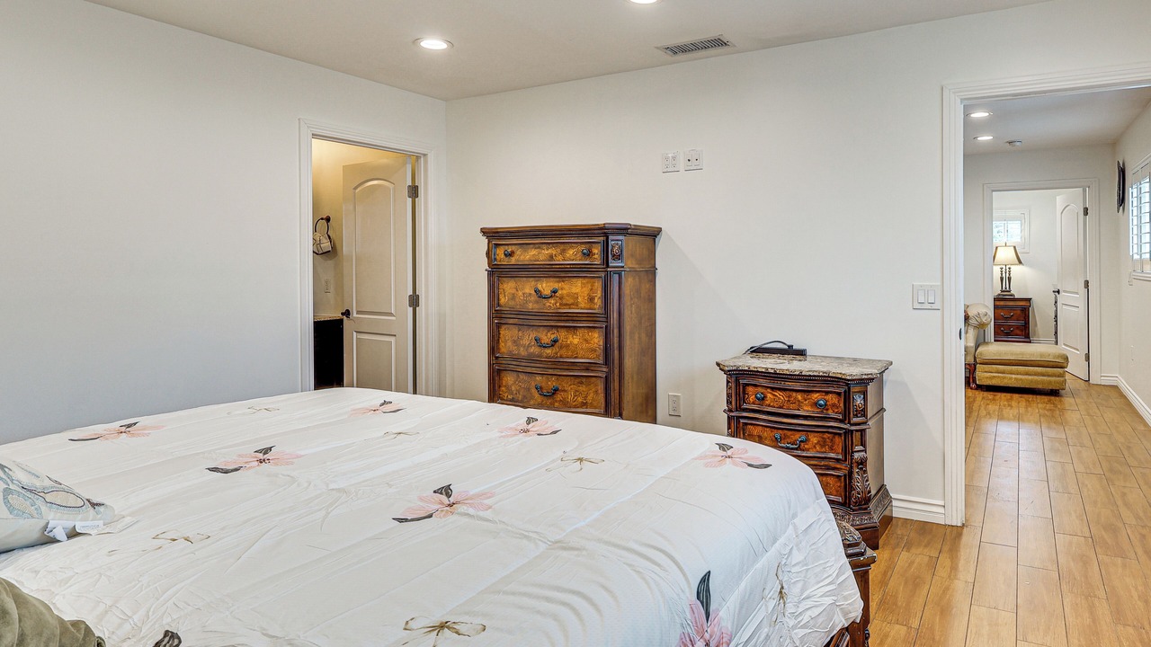 Photo of Bedroom in Fountain Valley