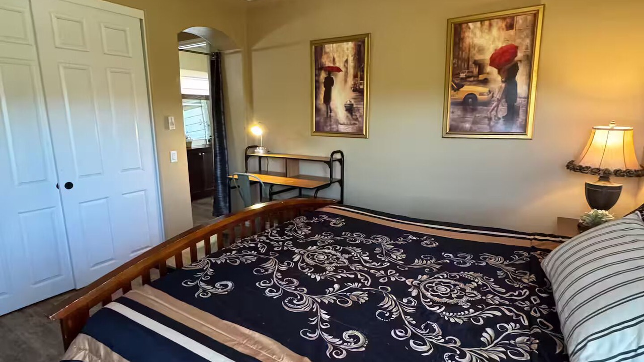 Photo of Bedroom in Alessandro Heights