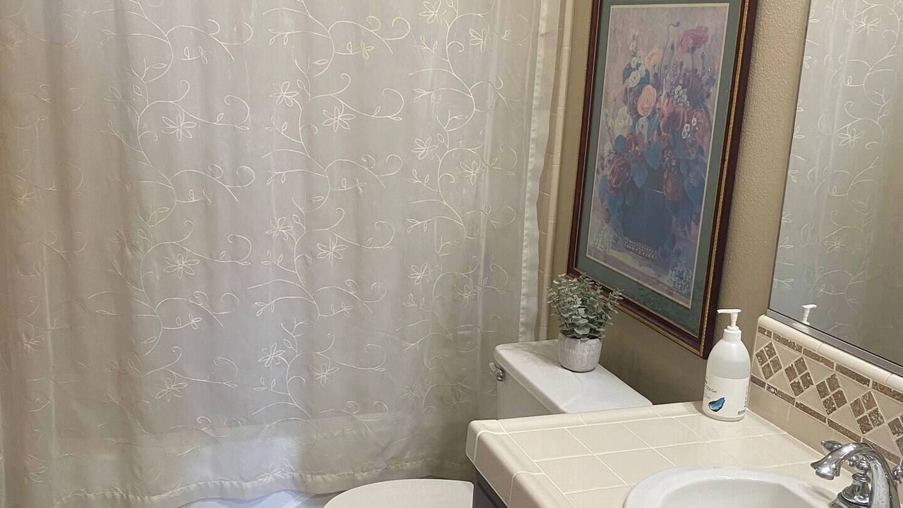 Photo of Bathroom in Alessandro Heights