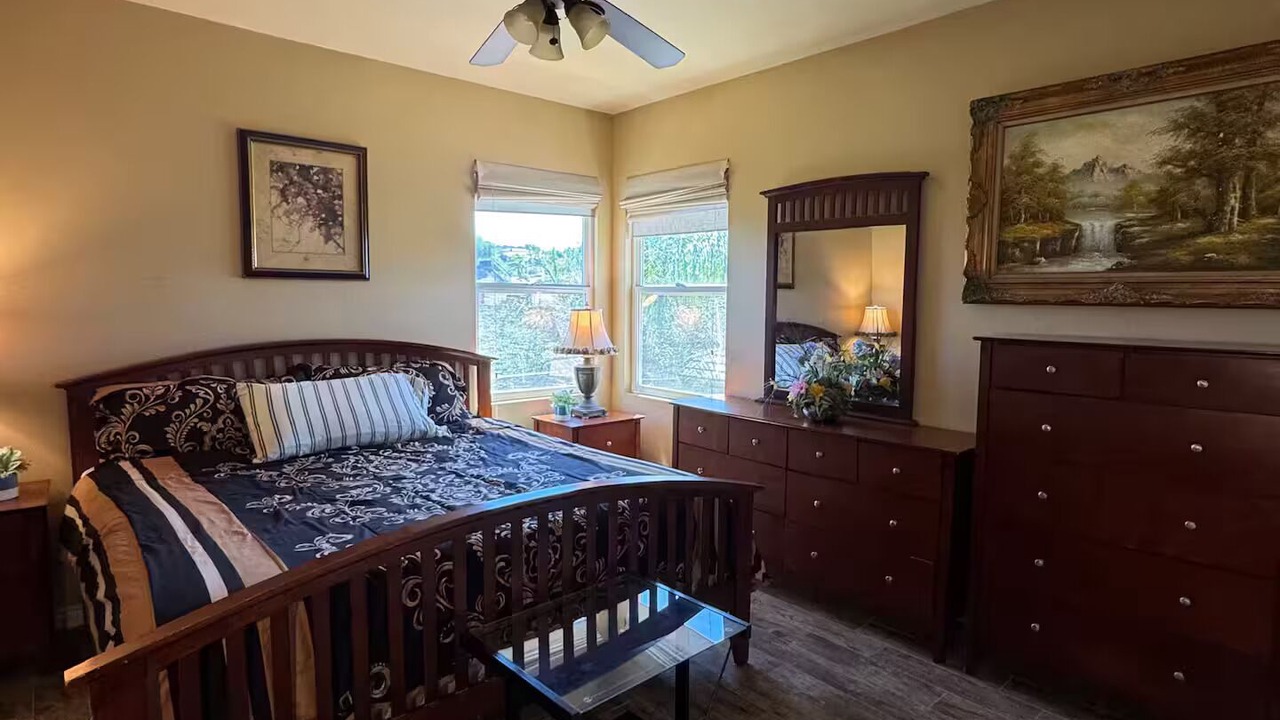 Photo of Bedroom in Alessandro Heights