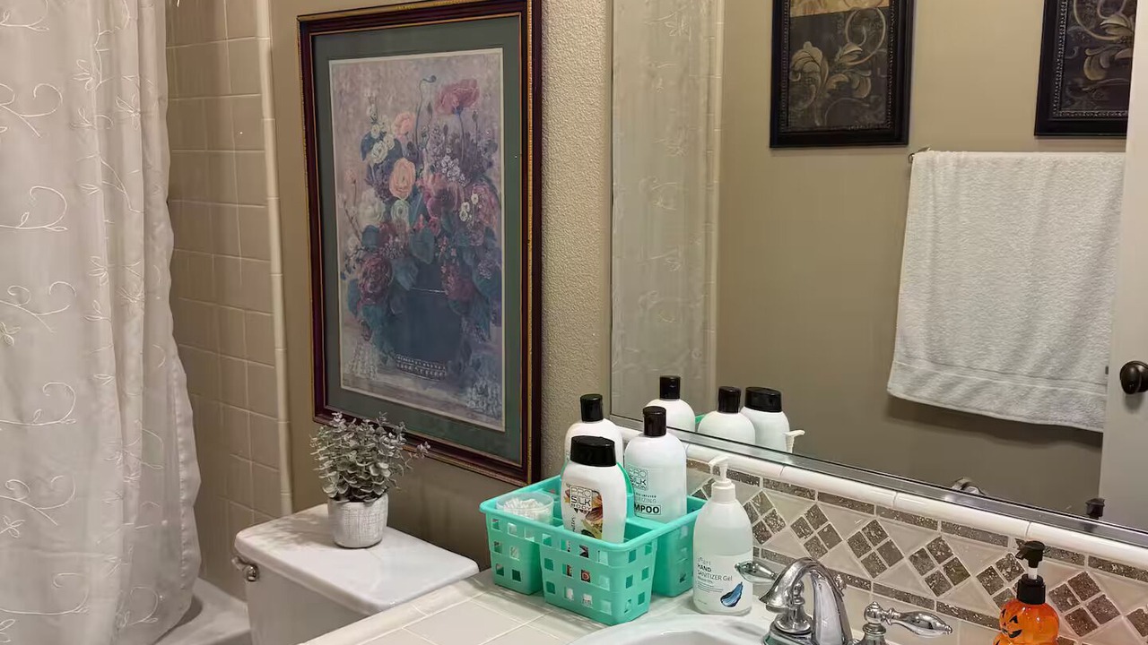 Photo of Bathroom in Alessandro Heights