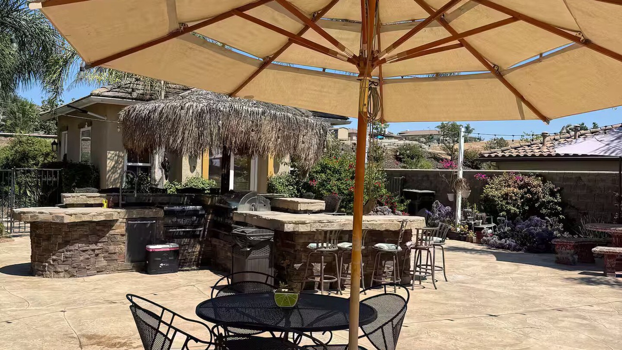 Photo of Outdoor in Alessandro Heights
