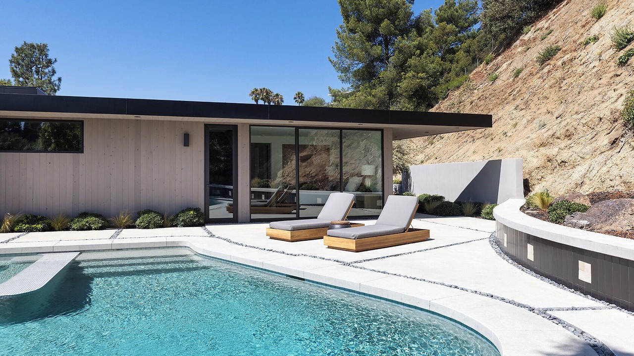 Photo of Outdoor in Trousdale Estates