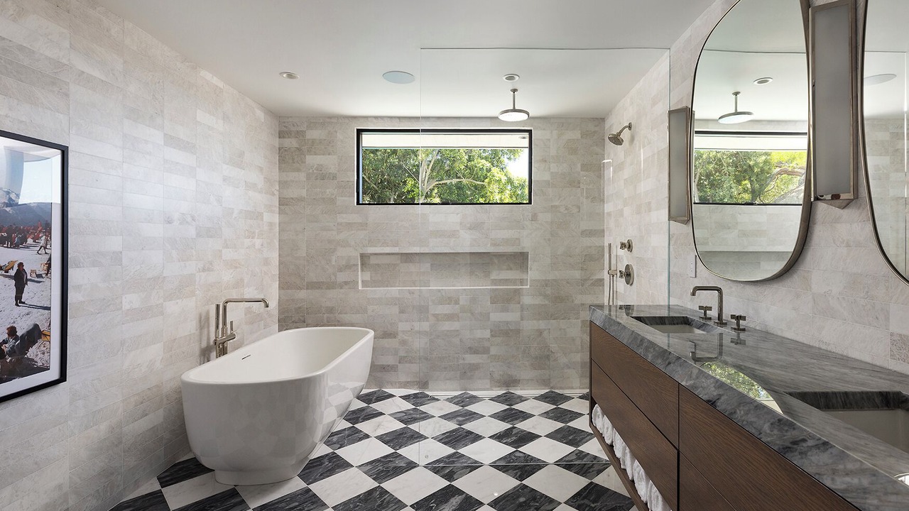 Photo of Bathroom in Trousdale Estates