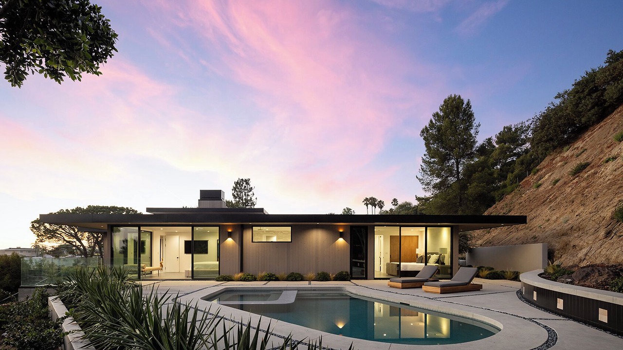Photo of Outdoor in Trousdale Estates