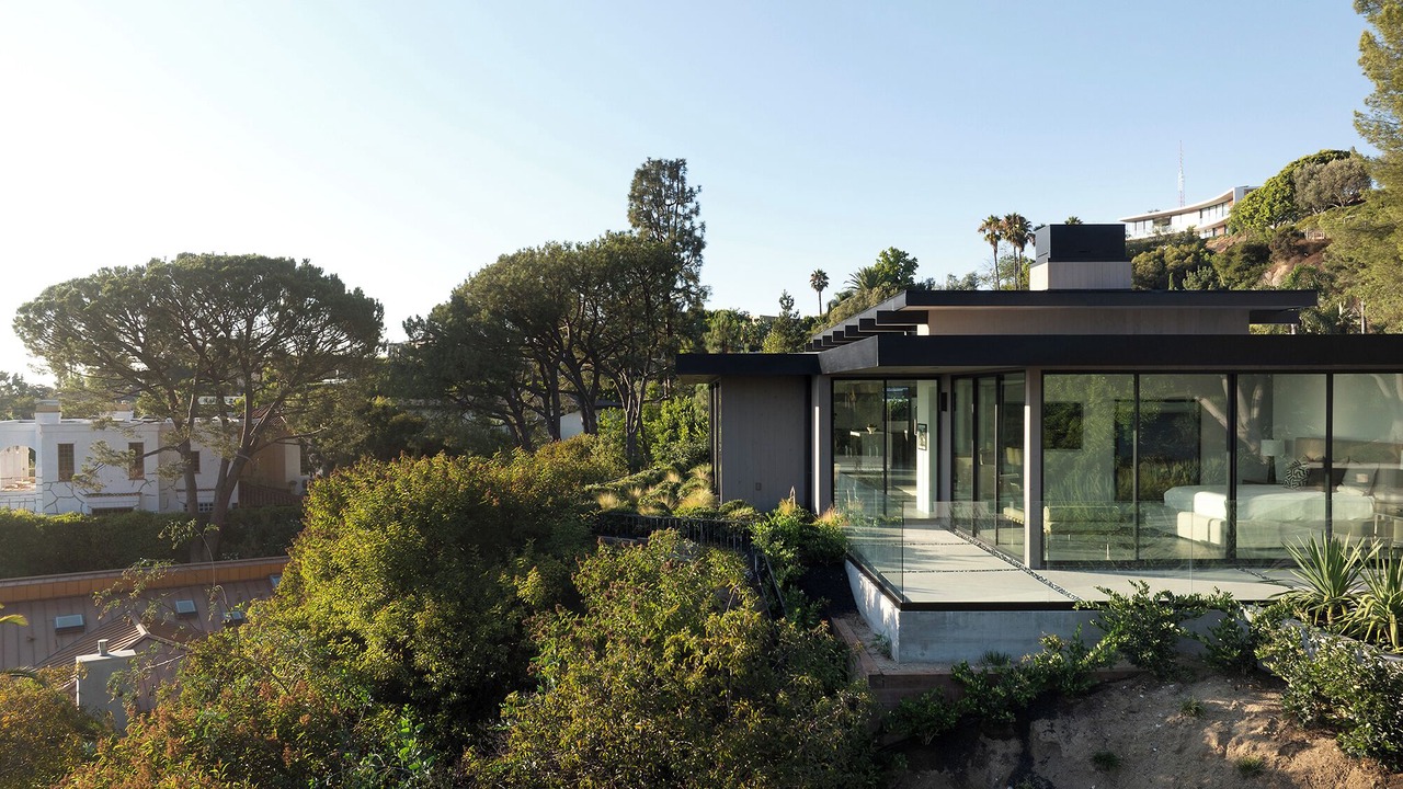 Photo of Outdoor in Trousdale Estates