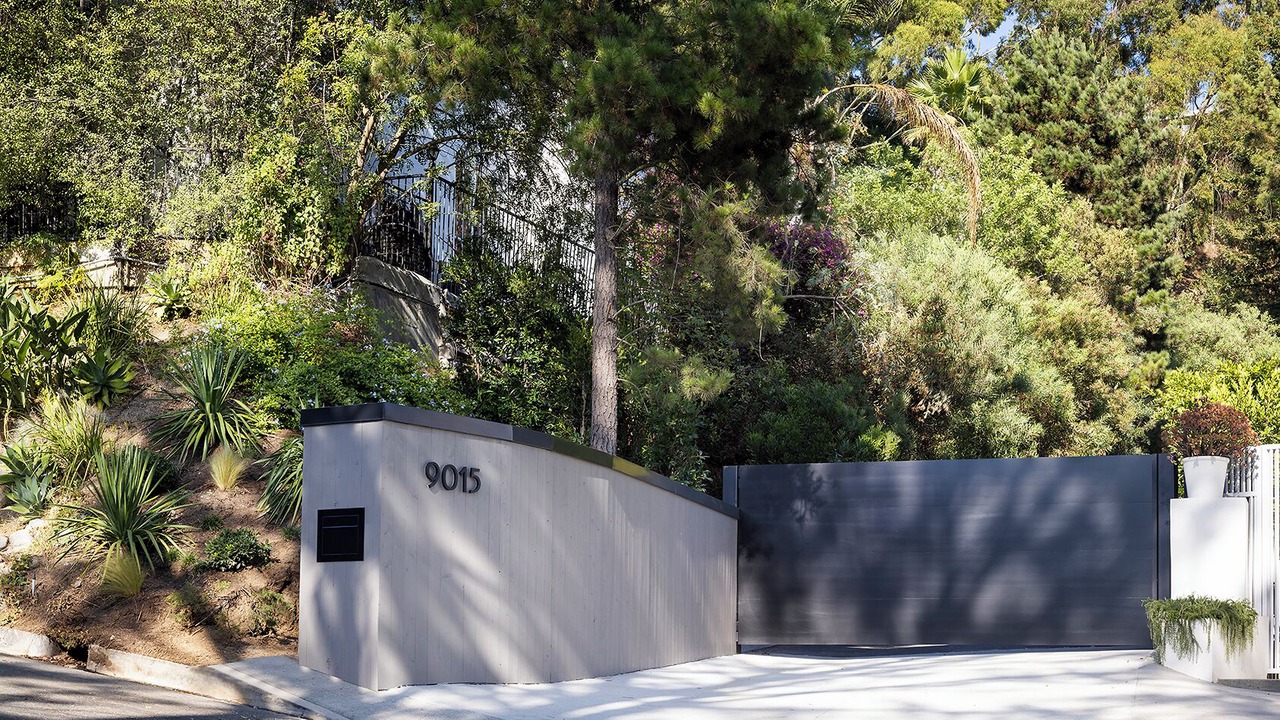 Photo of Outdoor in Trousdale Estates