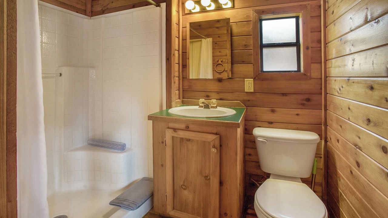 Photo of Bathroom in Willits