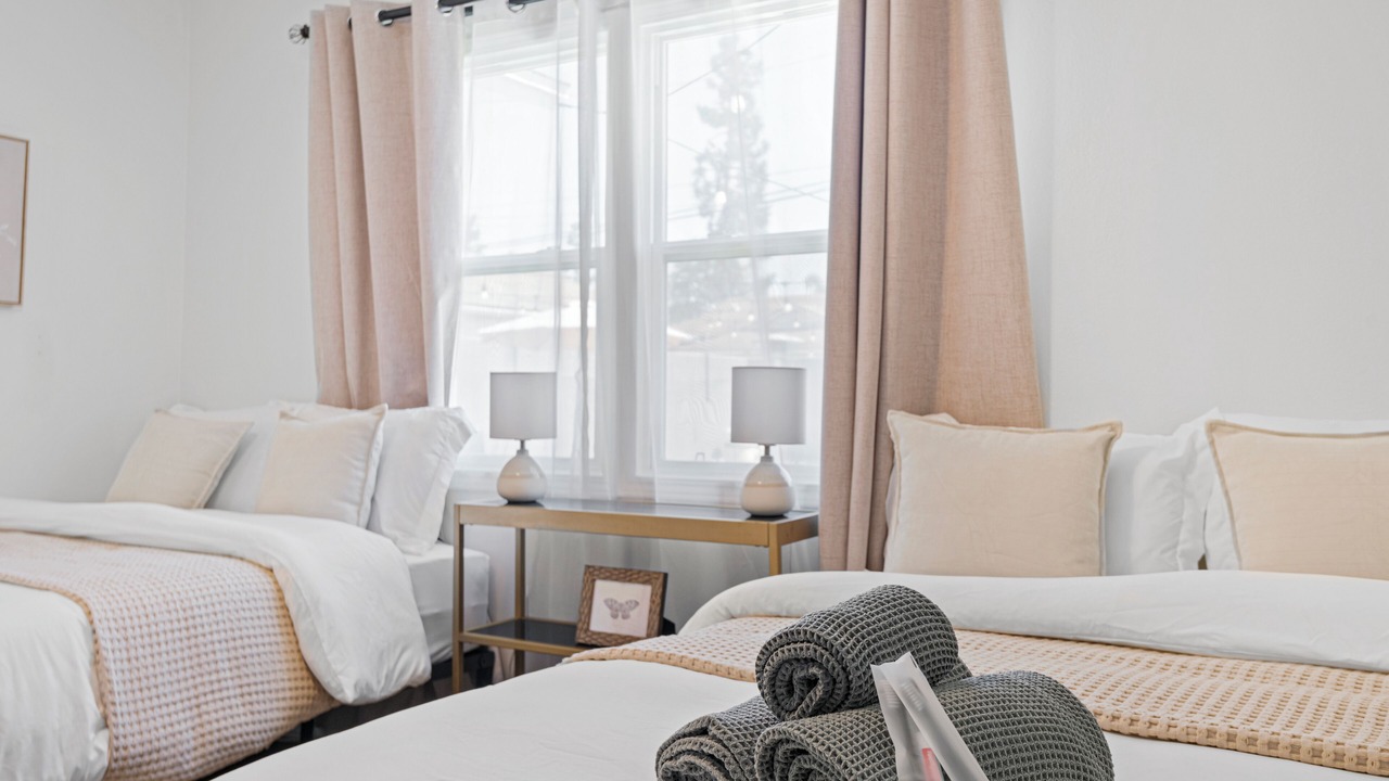 Photo of Bedroom in Inglewood