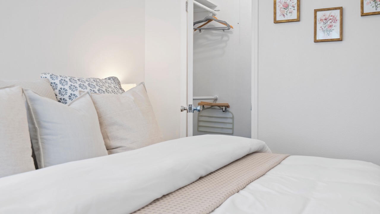 Photo of Bedroom in Inglewood