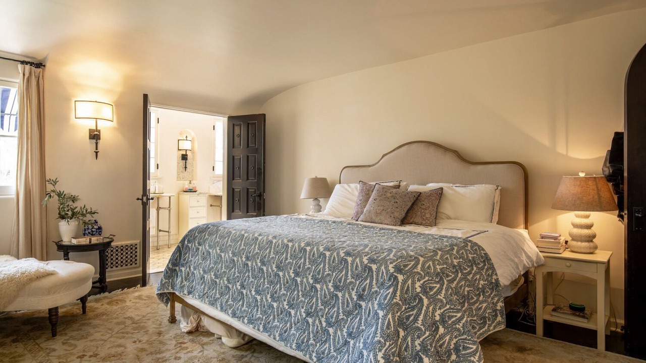Photo of Bedroom in Windsor Square
