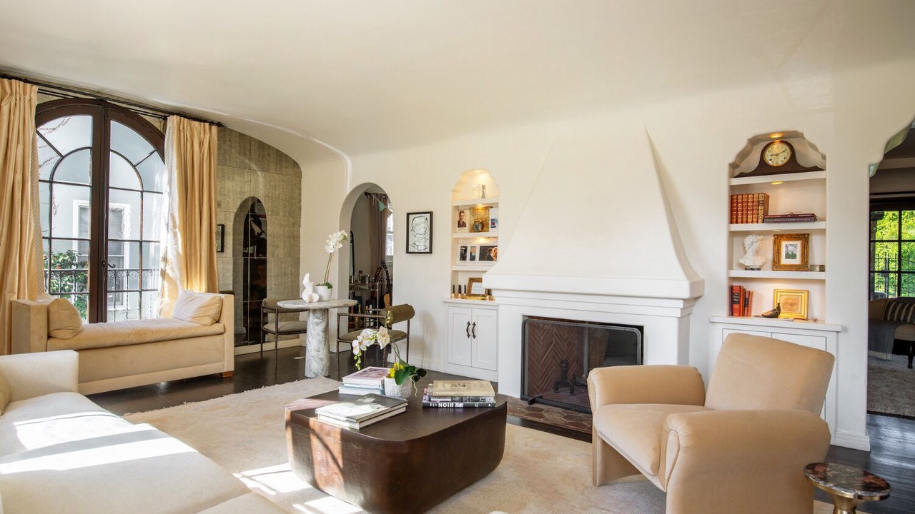 Photo of Livingroom in Windsor Square