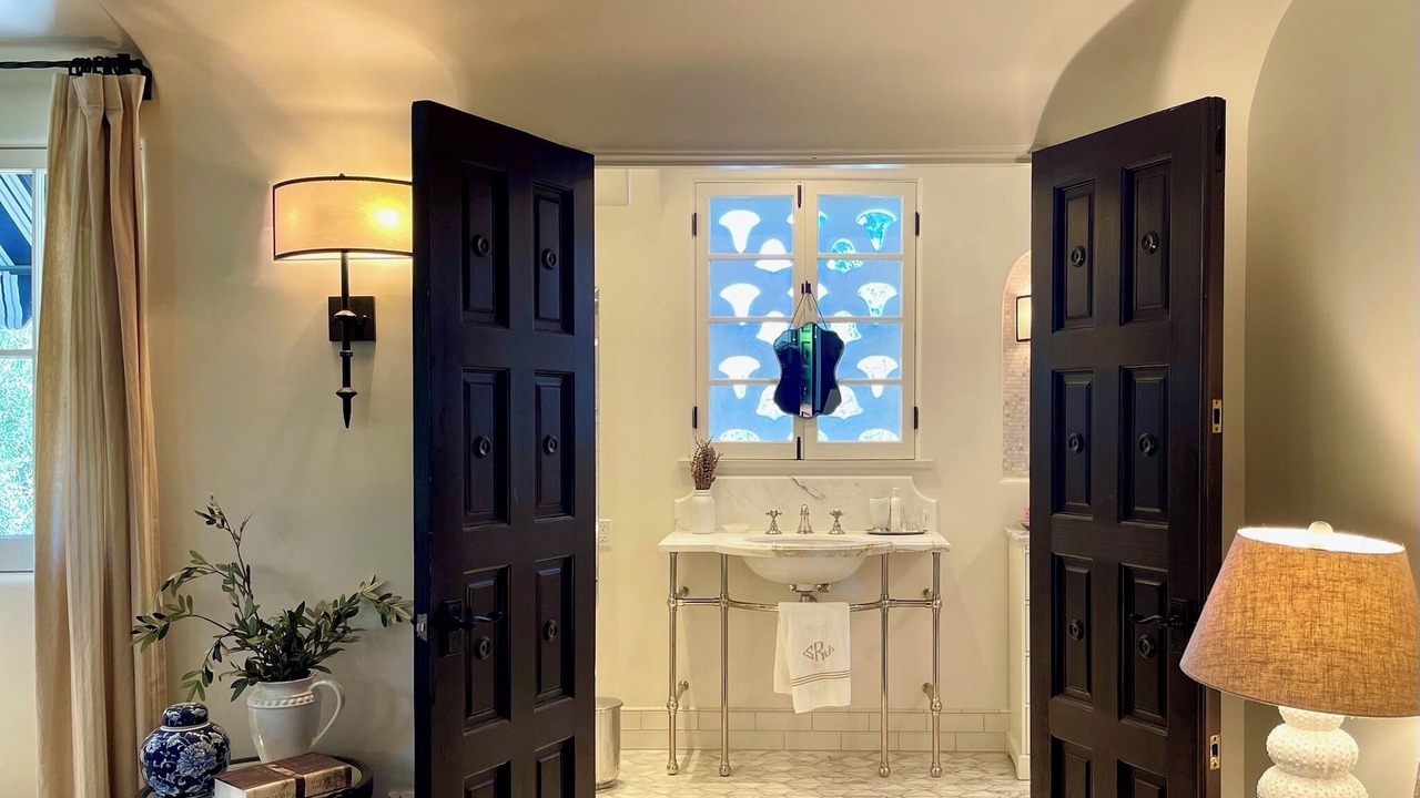 Photo of Bedroom in Windsor Square