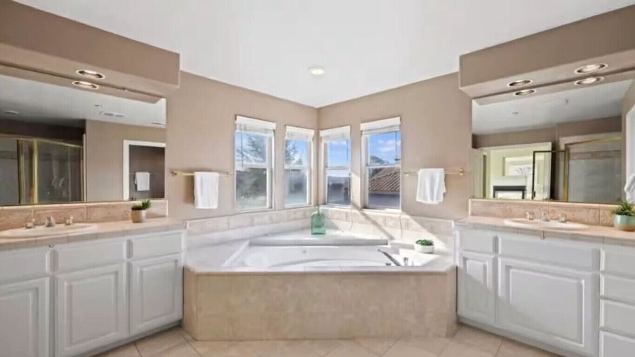 Photo of Bathroom in Salinas