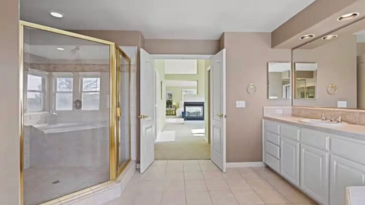 Photo of Bathroom in Salinas
