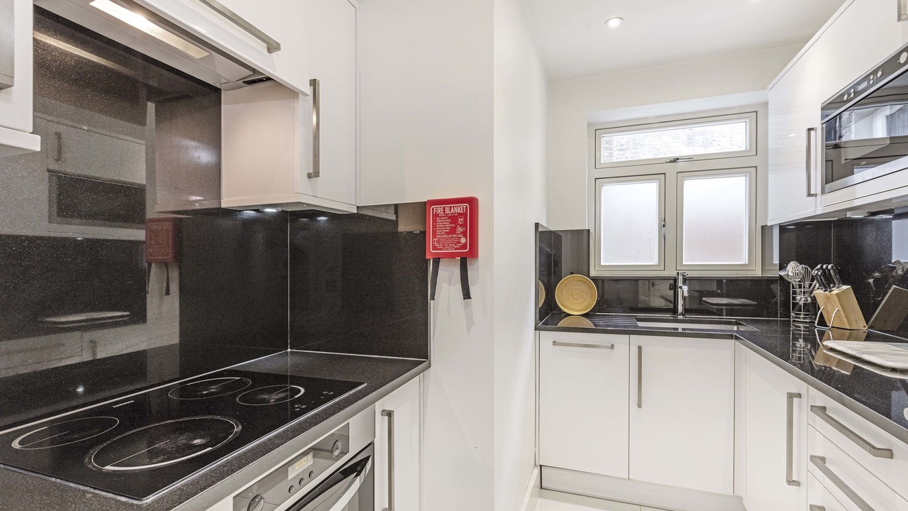 Photo of Kitchen in Courtfield