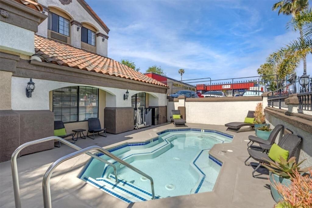 Photo of Outdoor in North Redondo