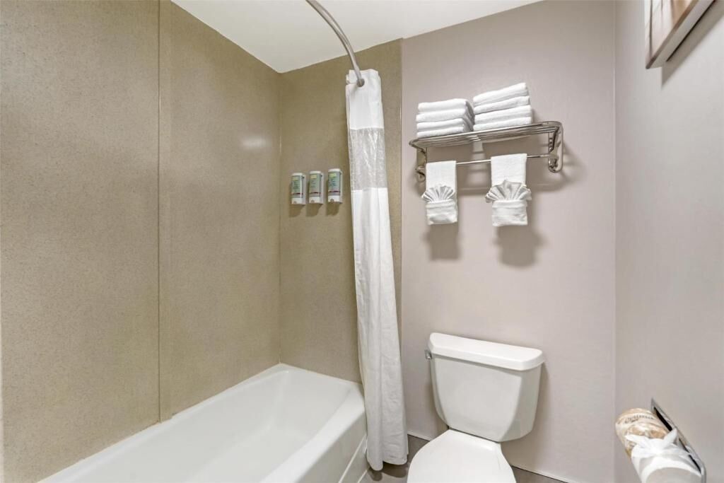 Photo of Bathroom in North Redondo
