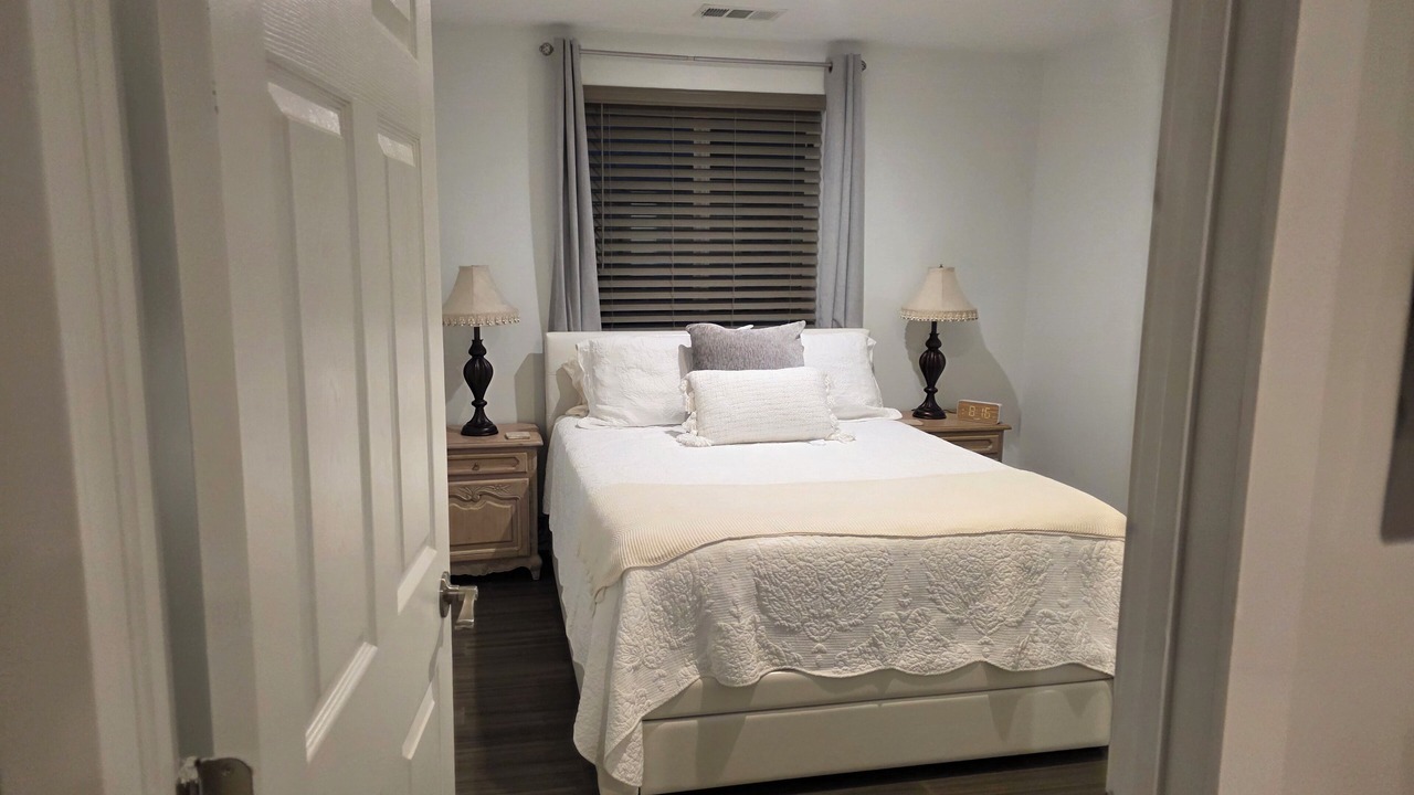 Photo of Bedroom in Thousand Oaks