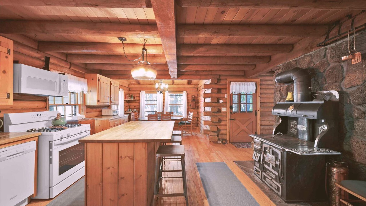 Photo of Kitchen in Shingletown
