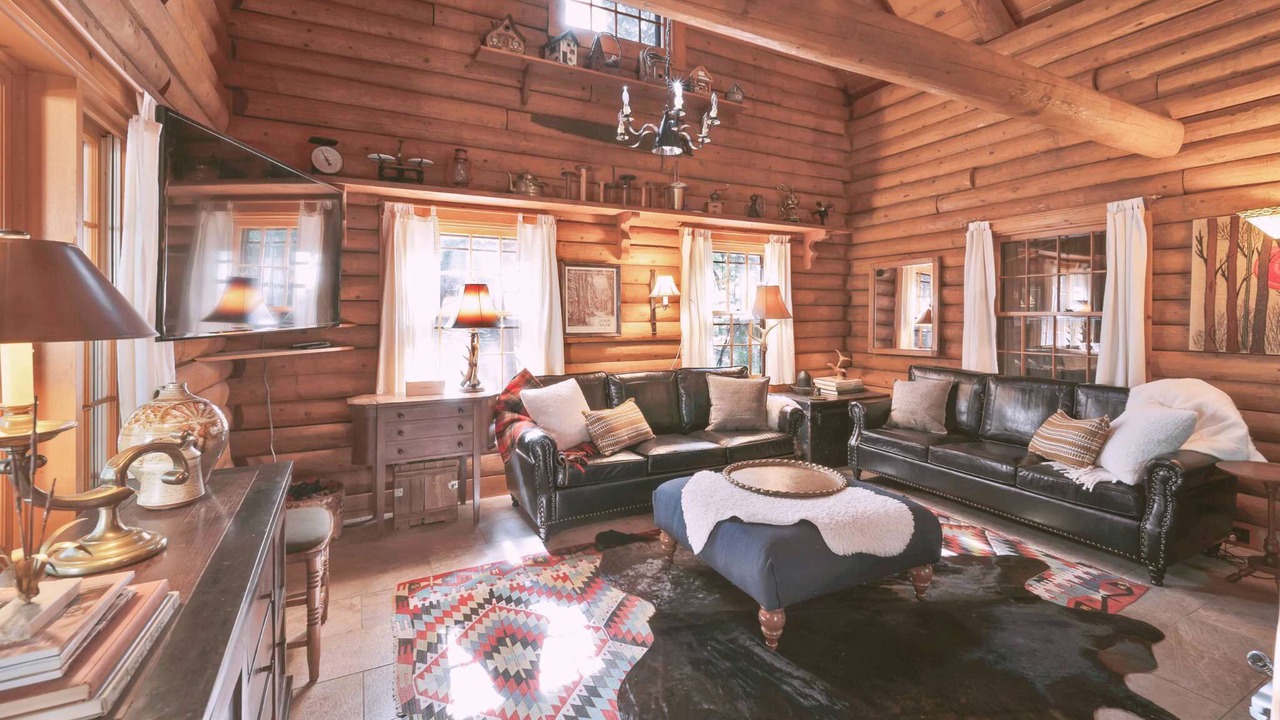 Photo of Bedroom in Shingletown