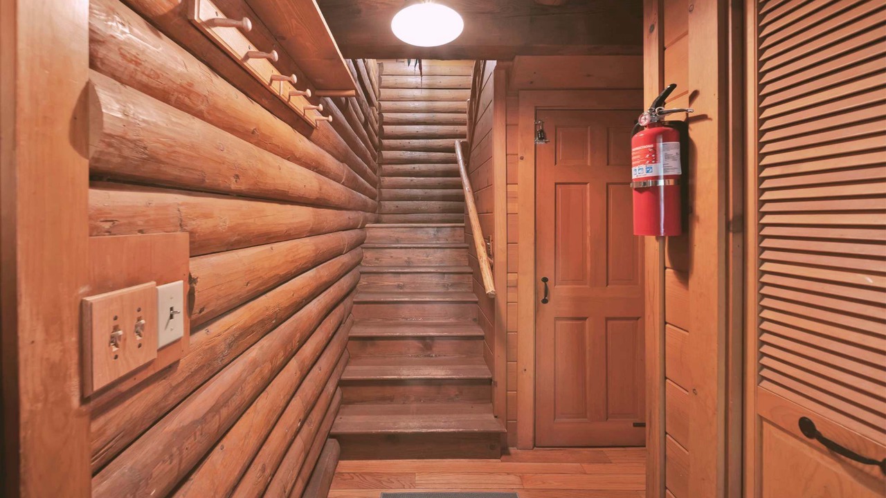 Photo of Bathroom in Shingletown
