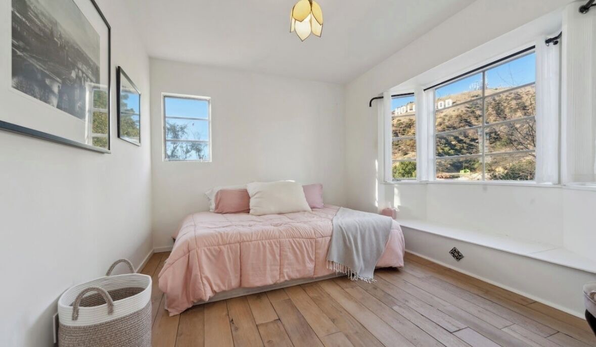 Photo of Bedroom in Hollywoodland