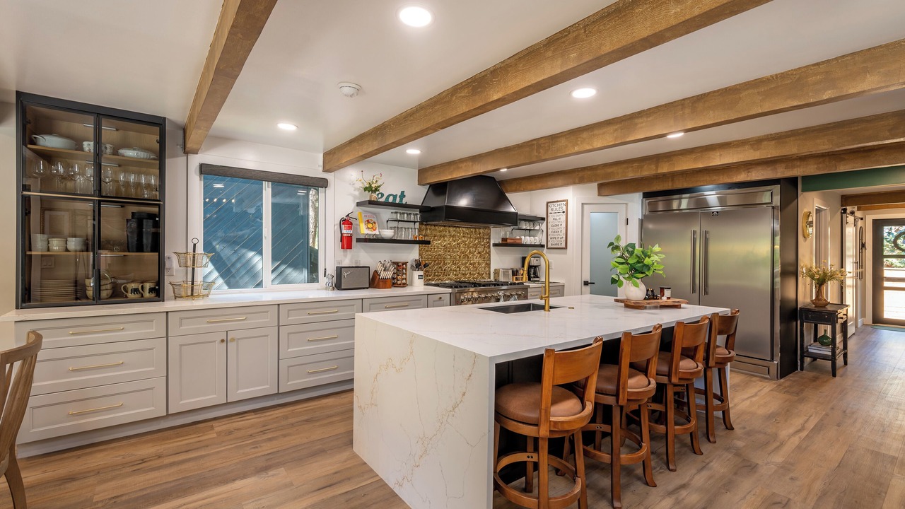 Photo of Kitchen in Summit Estates