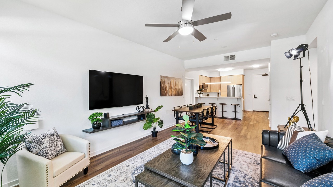 Photo of Livingroom in La Brea