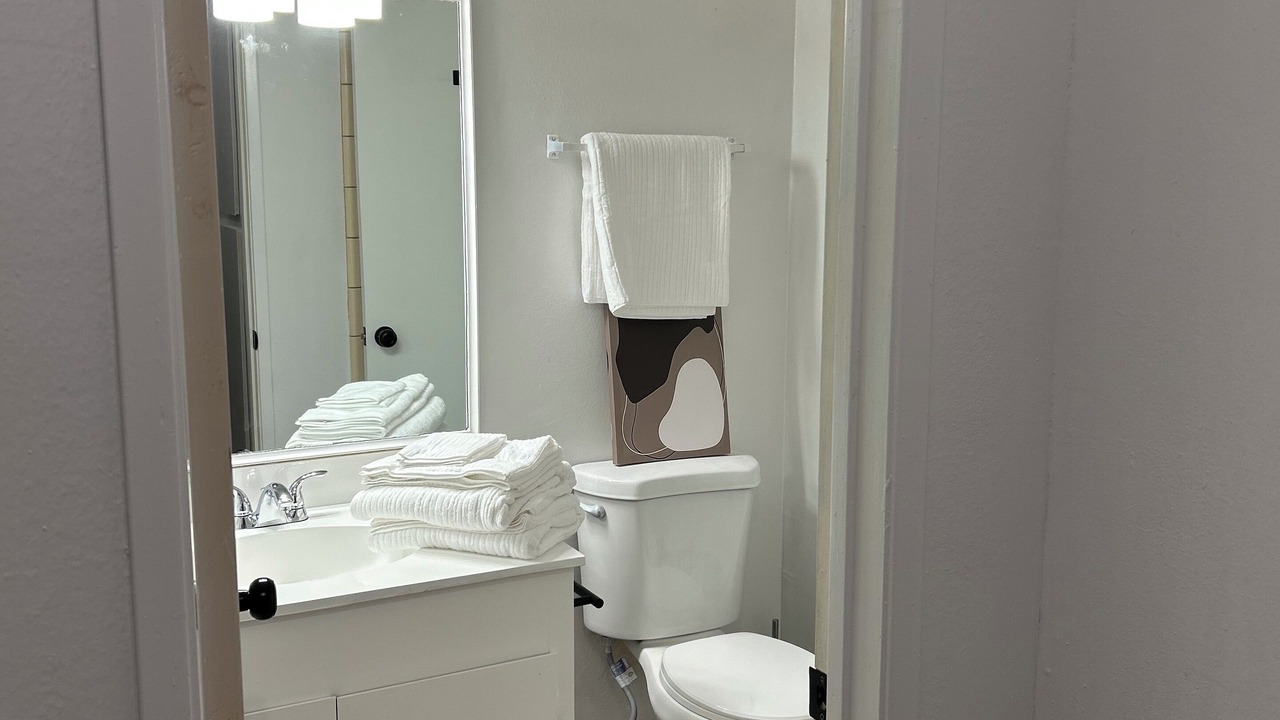 Photo of Bathroom in Estates at Canyon Crest