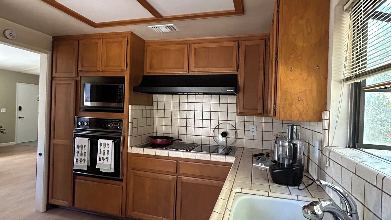 Photo of Kitchen in Estates at Canyon Crest