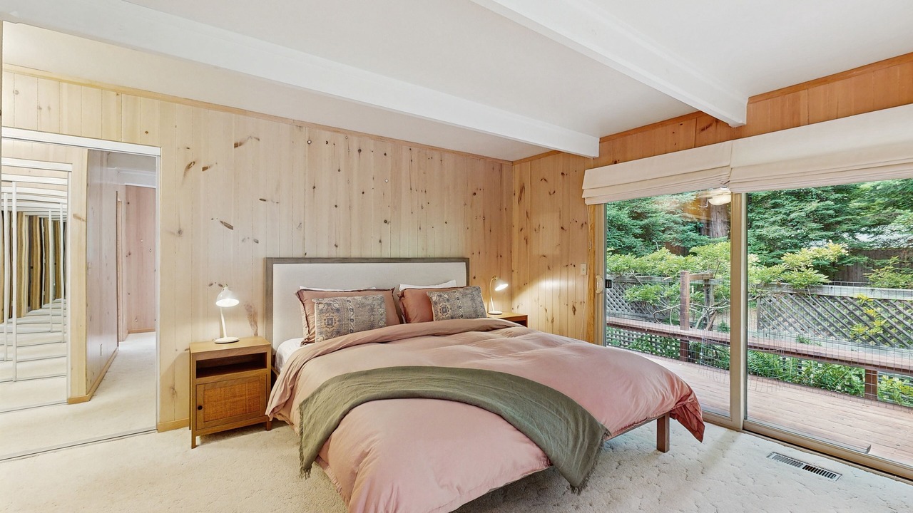 Photo of Bedroom in Mendocino
