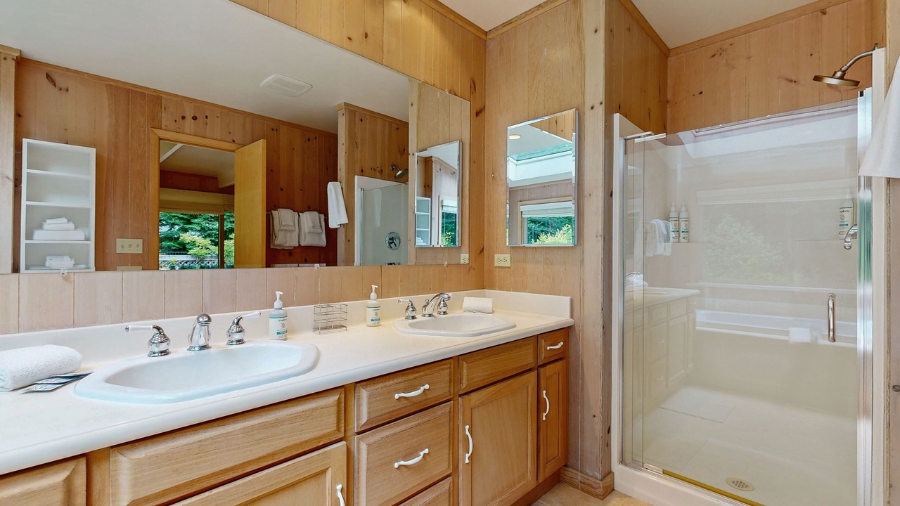 Photo of Bathroom in Mendocino